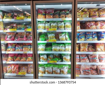 Manajemen operasional gudang makanan beku